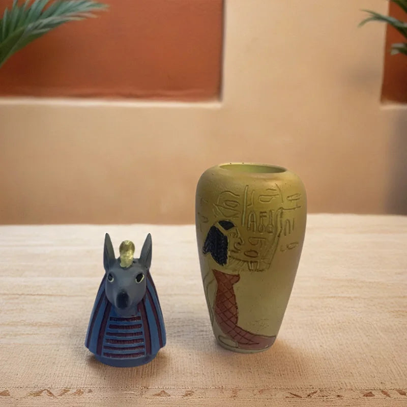 Ancient Egyptian Pharaoh series Resin sculpture and Jar 3