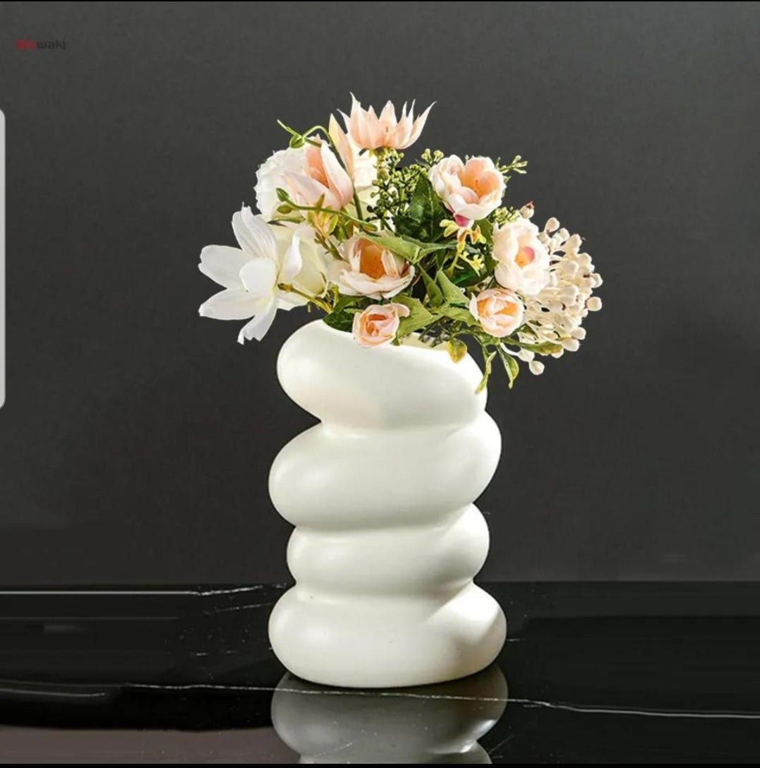 Lumera Vase