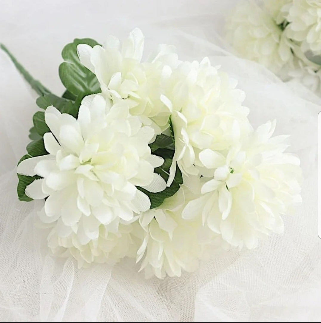Realistic White pompom Flower Bunch