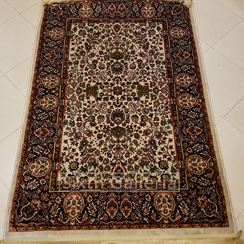 Silk Rug 48