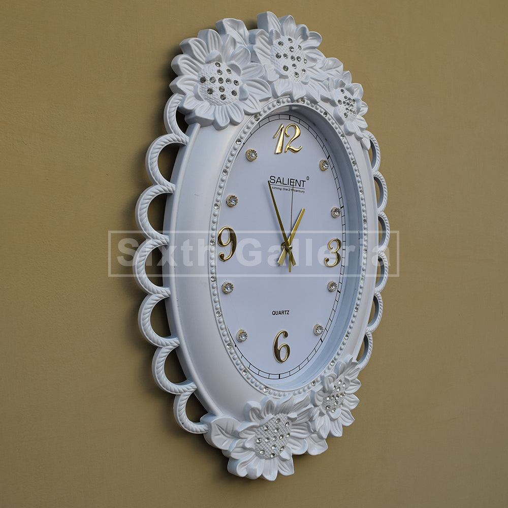 Yogi Clock White