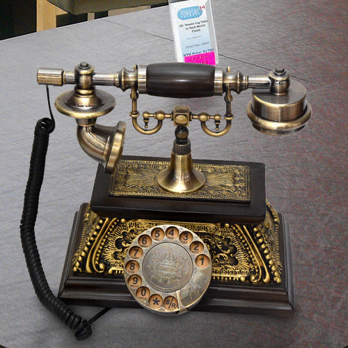 Adalie Vintage Telephone